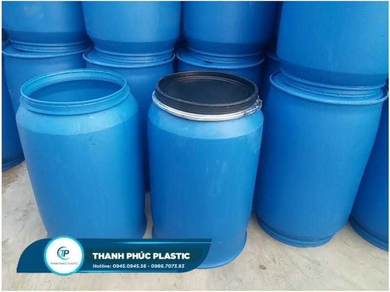 hinh-anh-thuc-te-thung-phuy-nhua-220l-nap-dai-kieng Thùng phuy nhựa 220L nắp đai kiềng có ưu điểm gì nổi bật?